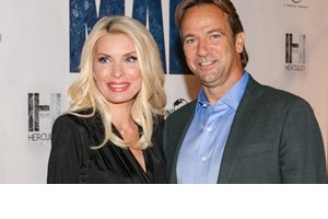 "Με τον σύζυγό μου πορευόμαστε μαζί εδώ και 17 χρόνια" | 10 τρυφερές στιγμές της Ελένης Μενεγάκη με τον Μάκη Παντζόπουλο