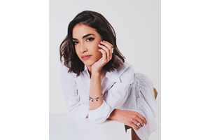 Η Αντιγόνη Νεοφύτου με το viral lip oil που λατρεύει και η Gen Z - εικόνα 2