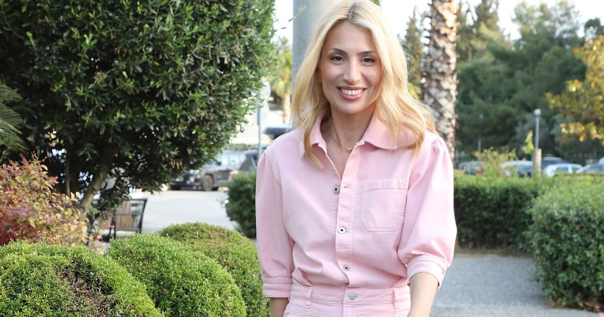 Έχεις διάθεση να βγεις για χορό; Η Νάνσυ Ζαμπέτογλου φόρεσε τη φούστα από τη Massimo Dutti που είναι ιδανική για την περίσταση