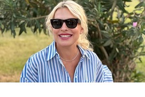 Η Βίκυ Καγιά με το αγαπημένο μπικίνι των Γαλλίδων fashionistas