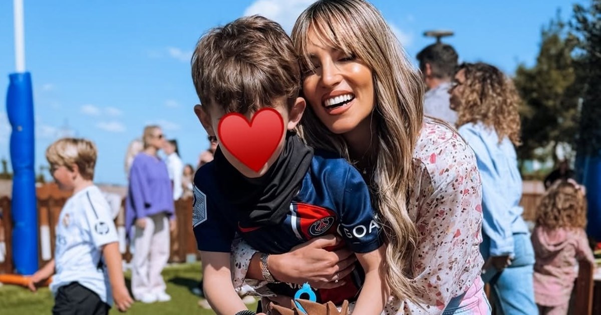 Σιέννα Μιχοπούλου | Σαν πριγκίπισσα στο πάρτι του αδερφού της, Μάξιμου