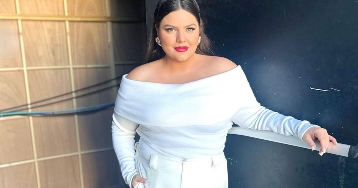 Η Μαρίνα Σπανού με oversized κοστούμι | Η μοντέρνα πινελιά στο look της