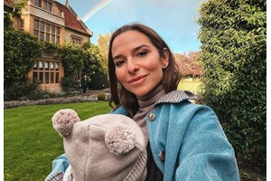 "Ο Ήλιος μου!" | Ο Λέων Βασιλειάδης έγινε 11 μηνών και η μαμά του τον φωτογραφίζει μέσα σε υπέροχο φορμάκι Mickey Mouse - εικόνα 8