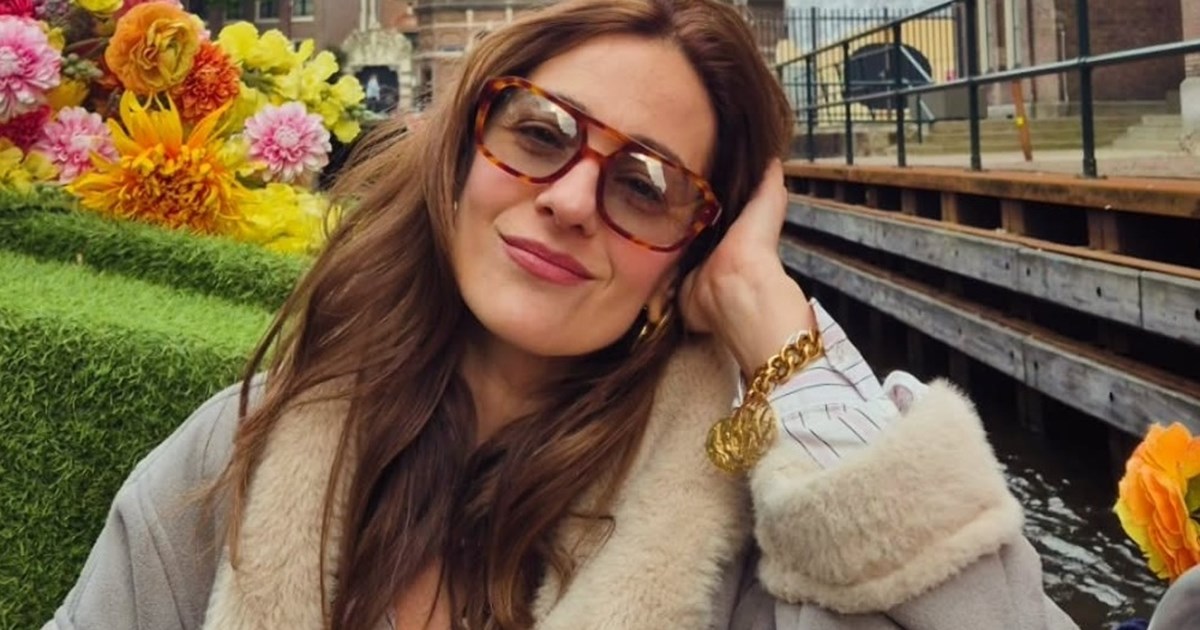 Ξεσπά η Νατάσσα Μποφίλιου | "Καθόμαστε στο οικογενειακό τραπέζι και ασχολούμαστε με τα σοβαρά"