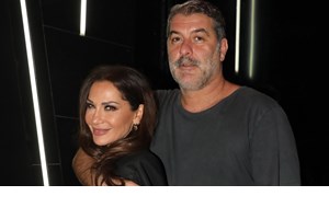 Ευρύχωρο και ευήλιο | Η Δέσποινα Βανδή μας δείχνει το σαλόνι του νέου της σπιτιού