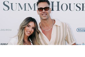 Η Αθηνά Οικονομάκου με τζιν σορτσάκι | Πώς δημιούργησε ένα boho look