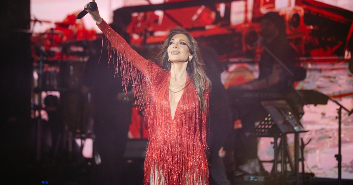 Δέσποινα Βανδή - Βασίλης Μπισμπίκης | Πού θα ταξιδέψουν την 25η Μαρτίου - εικόνα 2