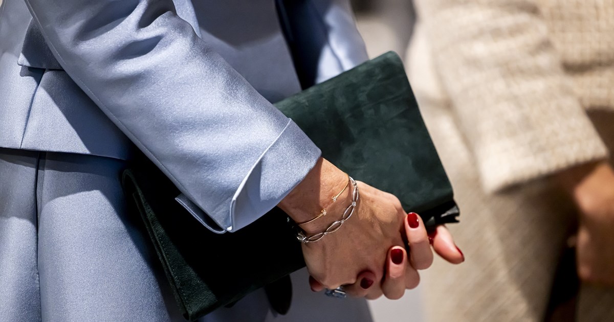 Η Αμαλία Κωστοπούλου ξεκίνησε προετοιμασίες για τον γάμο | Το νυφικό μανικιούρ που υιοθέτησε - εικόνα 2