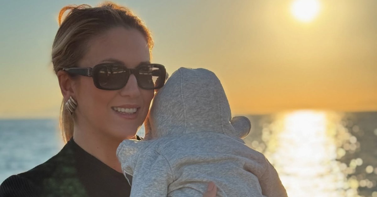 "Πόσο μεγάλωσε" | Η Φωτεινή Πετρόγιαννη αγκαλιά με τον 7 μηνών γιο της