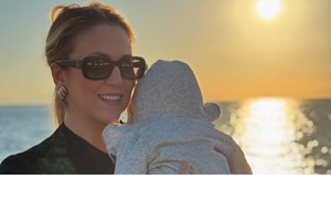 "Πόσο μεγάλωσε" | Η Φωτεινή Πετρόγιαννη αγκαλιά με τον 7 μηνών γιο της