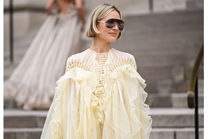 Ρωτήσαμε το ChatGPT ποια είναι τα χτενίσματα που επιλέγουν οι πιο κομψές γυναίκες και μας απάντησε