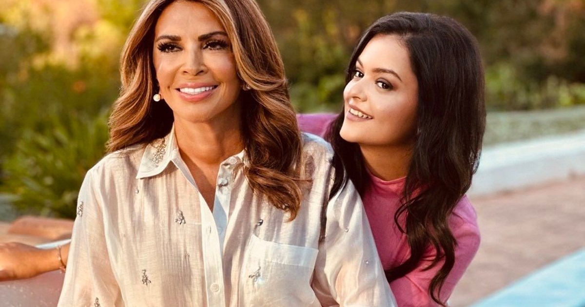 Μιμή & Μαριτίνα Ντενίση | Αγκαλιά στους δρόμους του Παρισιού με υπέροχα χειμερινά outfits - εικόνα 4