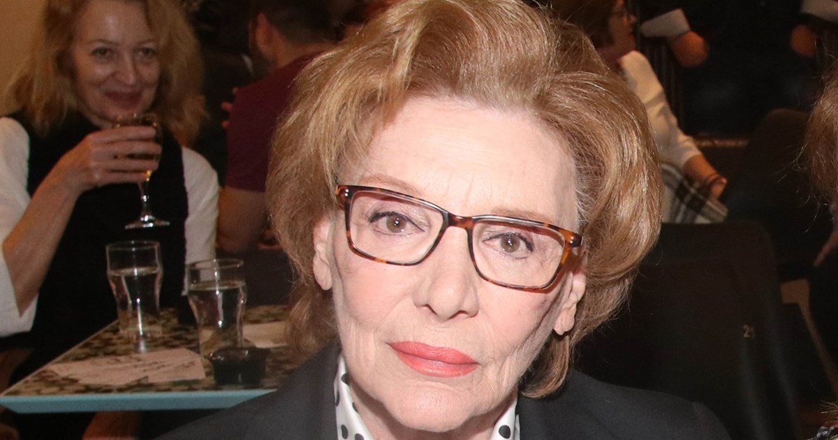 Μάρω Κοντού | Η σπάνια δημόσια εμφάνιση σε θεατρική πρεμιέρα