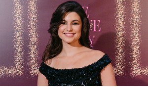 Μαίρη Συνατσάκη & Αθηνά Οικονομάκου | Τα festive looks τους για να πάρουμε έμπνευση για τις γιορτές