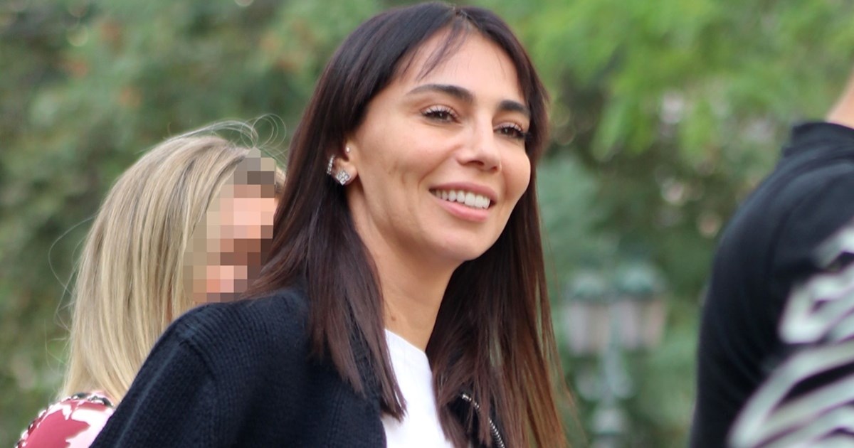 Στη βάφτιση της μικρής κόρης του Κώστα Παπανικολάου | Η υπέροχη οικογένεια που έχει δημιουργήσει ο αρχηγός της εθνικής ομάδας μπάσκετ - εικόνα 6