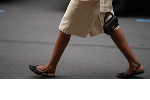 Το denim φόρεμα από τη Massimo Dutt που θα φορέσεις από το πρωί μέχρι το βράδυ