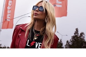 Άννα Βίσση & Δήμητρα Κούστα στη Νέα Υόρκη | Με casual looks και τη Σοφία Καρβέλα