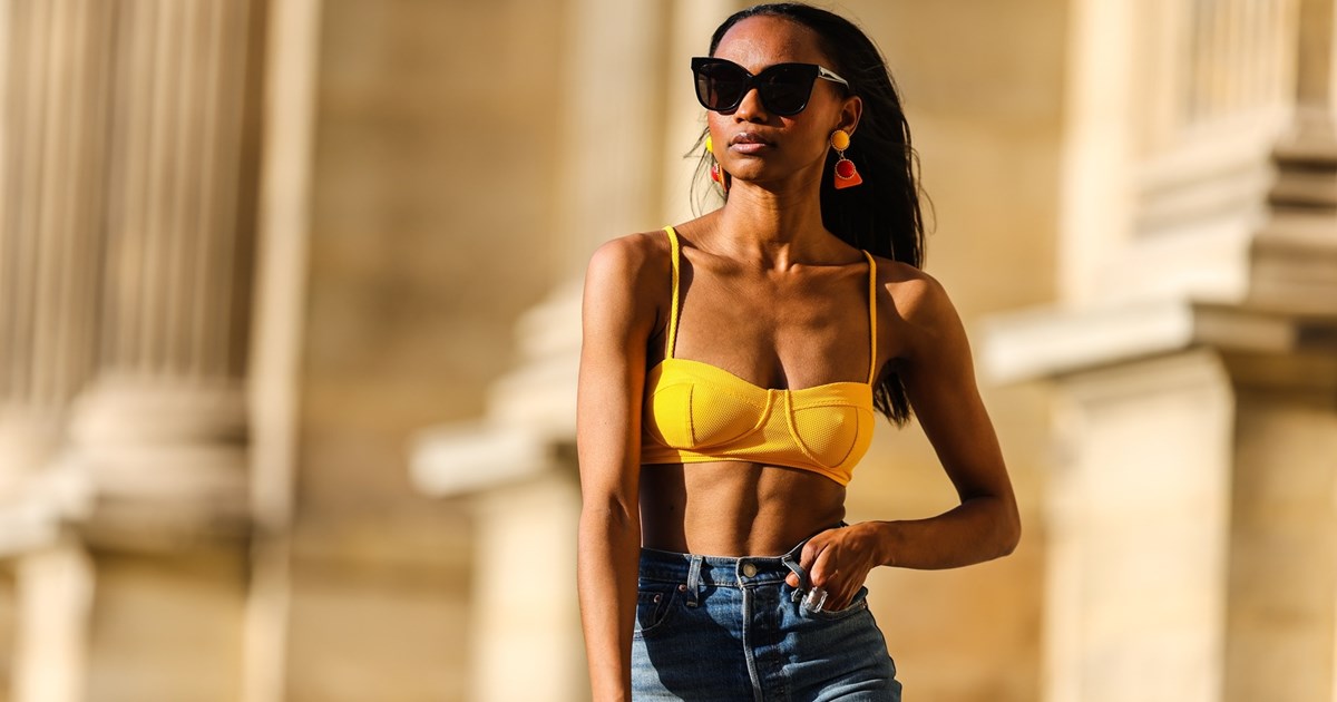 Βρήκαμε το πιο κομψό beach cover up που αξίζει μία θέση στη βαλίτσα των διακοπών σου | Θα το βρεις στην Oysho