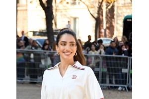 6 προϊόντα με άρωμα πούδρας για να γυρνούν όλοι στο πέρασμά σου - και κοστίζουν κάτω από 20 ευρώ - εικόνα 2