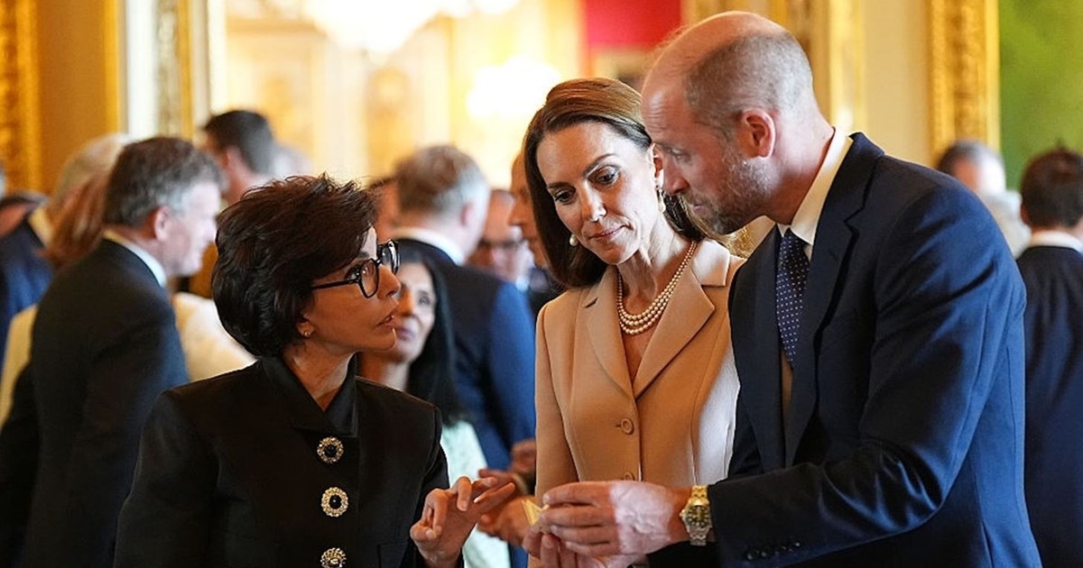 "Αποφασίσαμε να τους πούμε τα πάντα": Ο πρίγκιπας William μίλησε για τις "δύσκολες ερωτήσεις" των παιδιών του σχετικά με τον καρκίνο της Kate Middleton - εικόνα 2