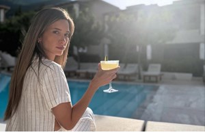 Σταύρος Σβήγκος & Γιολάντα Καλογεροπούλου | Κοινή εμφάνιση στο θέατρο με τα παιδιά τους - εικόνα 4