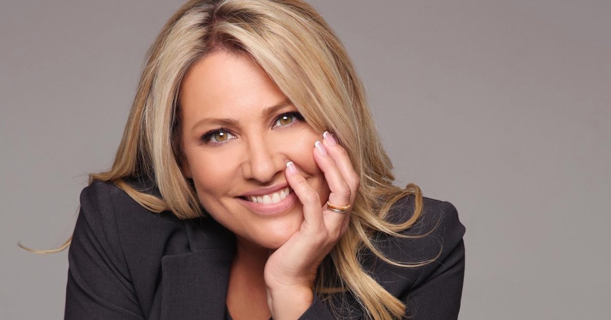 Μαριάννα Τουμασάτου | Αμακιγιάριστη σε θεατρική βραδιά - εικόνα 2