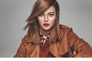 Στιγμές οικογενειακής ευτυχίας για την Εβελίνα Σκίτσκο | Με την κόρη της στο πανέμορφα στολισμένο σαλόνι της