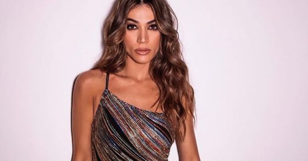 Ήβη Αδάμου | Τα “έξυπνα” χτενίσματα με τα οποία κρύβει τις bad hair days της