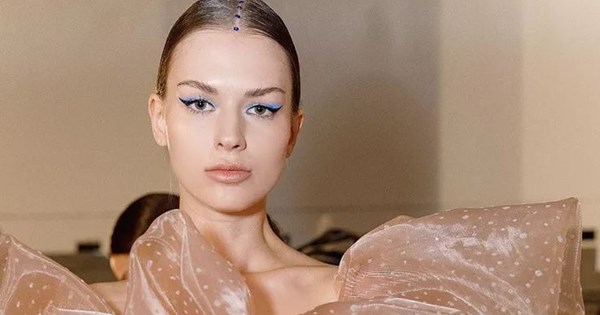 Είναι επίσημο | Αυτή είναι η μεγαλύτερη τάση στο μακιγιάζ τώρα σύμφωνα με την NYFW
