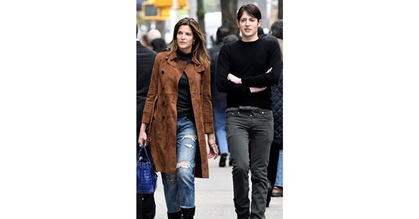 Stephanie Seymour | Το σπαρακτικό μήνυμα στο Instagram ένα χρόνο μετά τον θάνατο του γιου της, Harry