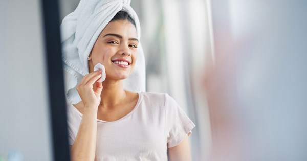 Face toners | Γιατί είναι σημαντικό να τα εντάξεις στην skincare ρουτίνα σου