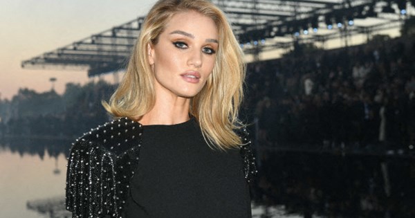 Οι 10 celebrities που αποδεικνύουν ότι τα τέλεια lob κουρέματα υπάρχουν και ταιριάζουν σε όλες