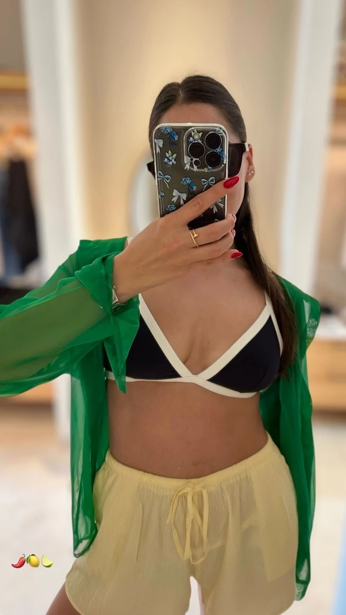 Η Αλεξάνδρα Κωστοπούλου με το απόλυτο beach look