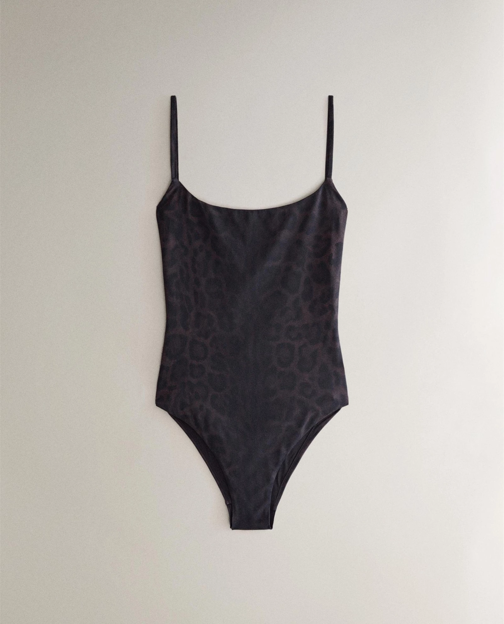 Το leopard ολόσωμο μαγιό από τη Zara Home που θα ευχαριστηθείς να φοράς φέτος