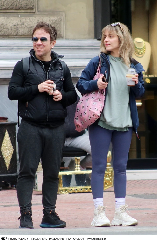 Η Αγοραστή Αρβανίτη με athleisure look στο κέντρο της Αθήνας