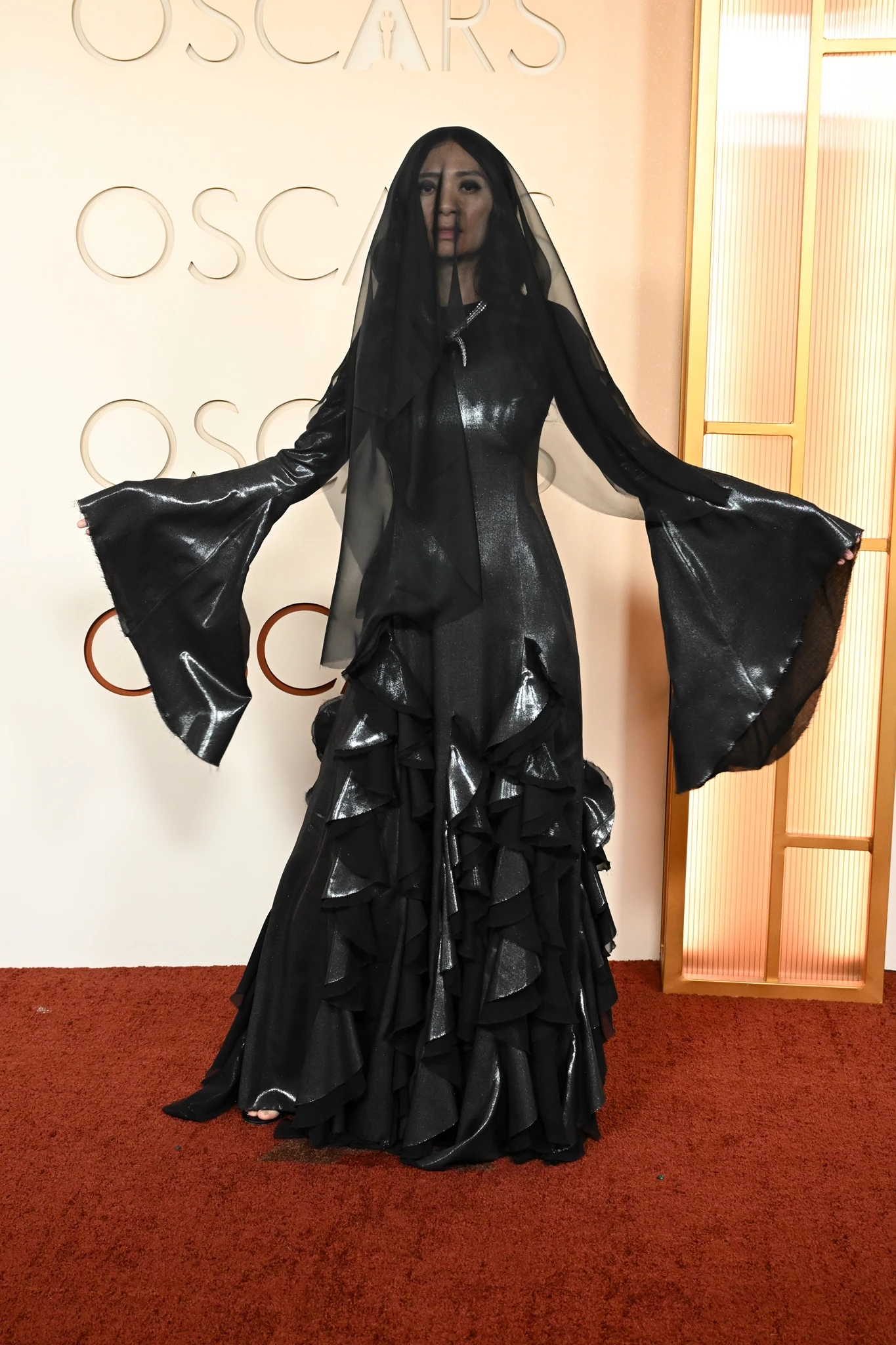 Τους άξιζε κάτι καλύτερο | Οι εμφανίσεις που δίχασαν στο κόκκινο χαλί των Όσκαρ 2026