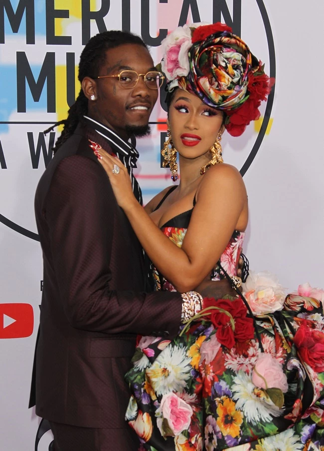 Cardi B | Ανακοίνωσε το διαζύγιό της μέσω Instagram