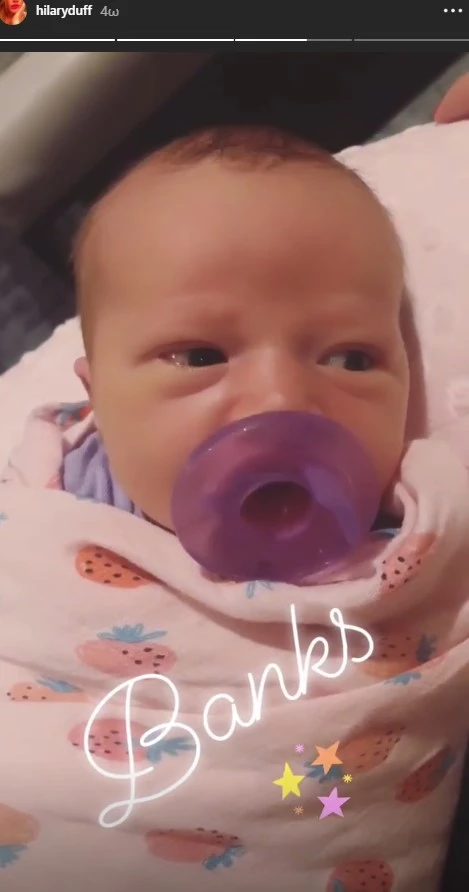 H Hilary Duff γέννησε και ήδη μοιράστηκε την πρώτη φωτογραφία της κόρης της! - εικόνα 3