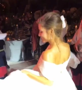 Η Maria Menounos ήταν η καλύτερη και πιο όμορφη νύφη σε όλα τα beauty επίπεδα