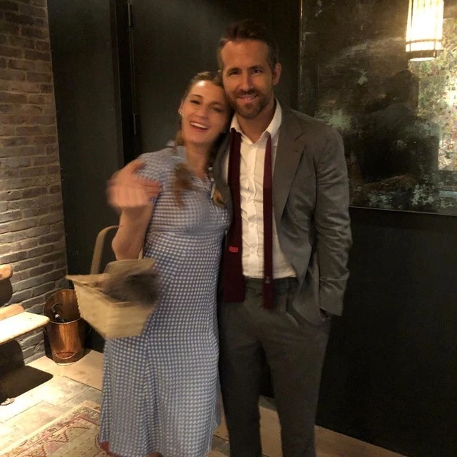 Η Blake Lively έχει γενέθλια και ο Ryan Reynolds την τρολάρει ξανά - εικόνα 6