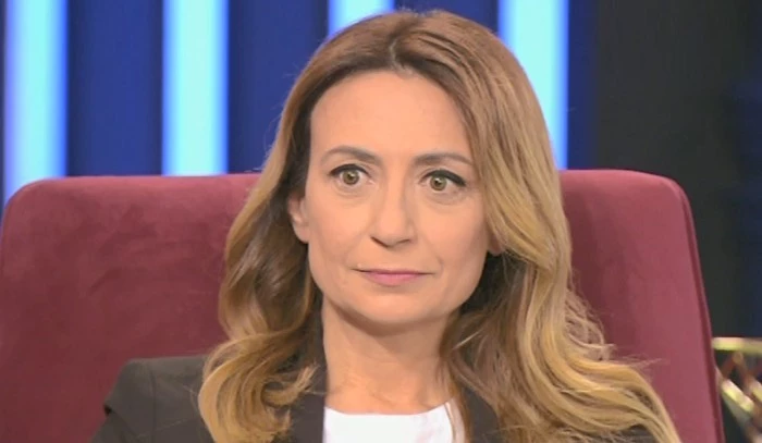 Ο ηθοποιός από τις «Άγριες Μέλισσες» που έπαιζε ως έφηβος στη «Βέρα στο Δεξί», η «επίθεση» της Αναστασοπούλου στον Λούλη και όσα πρέπει να ξέρεις σήμερα - εικόνα 2