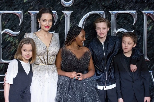 Η 14χρονη κόρη της Angelina Jolie είναι σχεδιάστρια κοσμημάτων