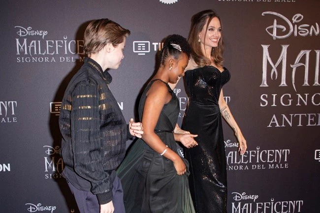 Shiloh Nouvel Jolie-Pitt,Angelina Jolie,Zahara Marley Jolie-Pitt