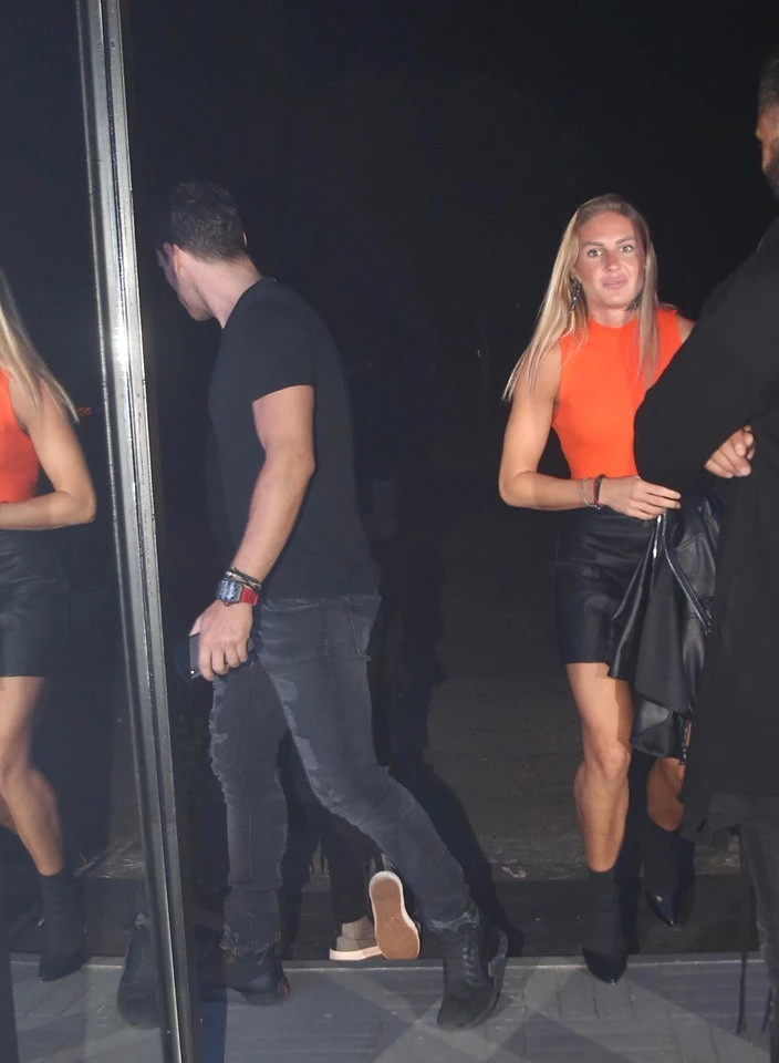 Αυτό είναι το νέο ζευγάρι της ελληνικής showbiz και ιδού οι κοινές τους φωτογραφίες