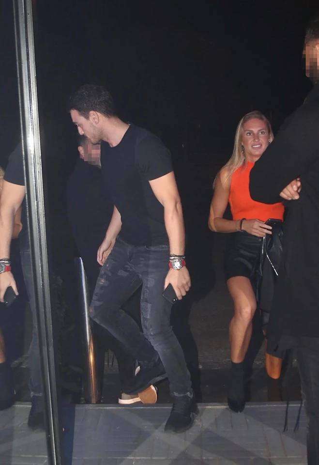 Αυτό είναι το νέο ζευγάρι της ελληνικής showbiz και ιδού οι κοινές τους φωτογραφίες - εικόνα 3