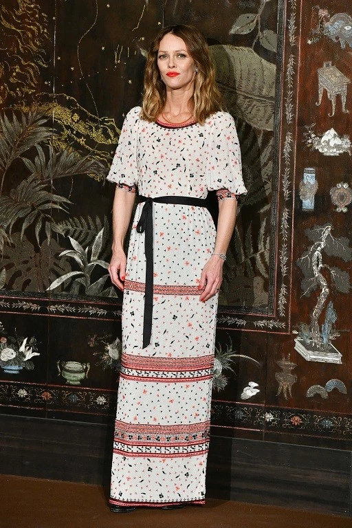 Chanel Métiers d’art show | Οι πασίγνωστες γυναίκες που τίμησαν με την παρουσία τους την πρώτη συλλογή της Virginie Viard - εικόνα 5