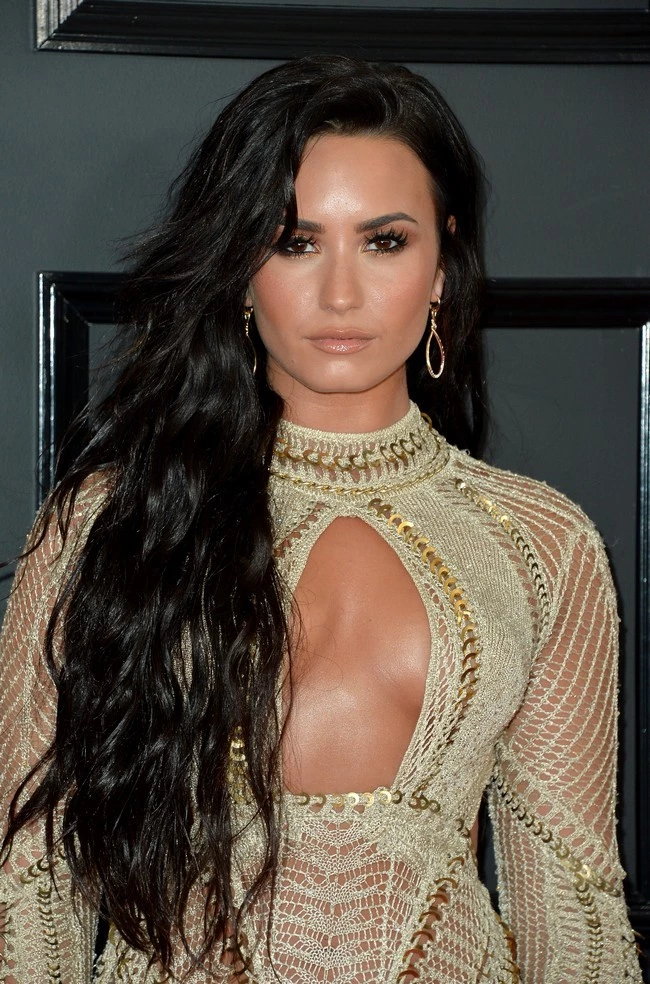 Βραβεία Grammy | Θυμόμαστε τα καλύτερα beauty looks των τελευταίων ετών - εικόνα 5
