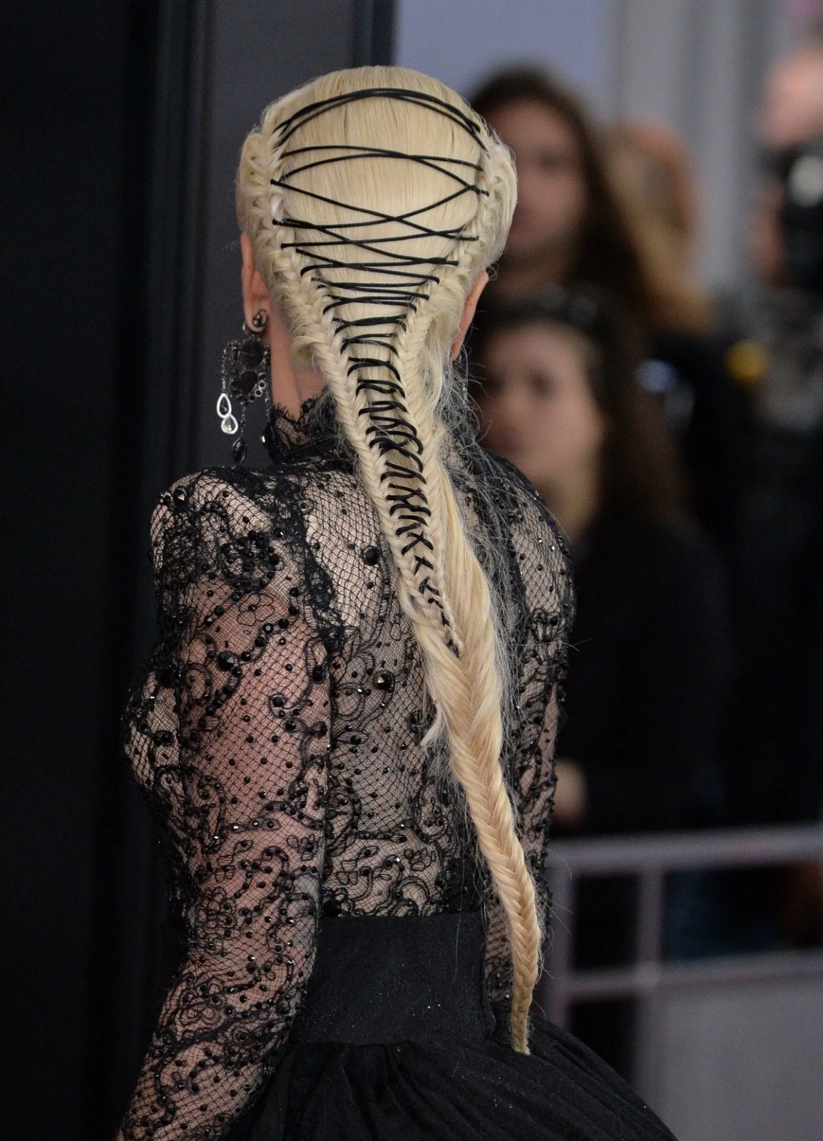 Βραβεία Grammy | Θυμόμαστε τα καλύτερα beauty looks των τελευταίων ετών - εικόνα 3