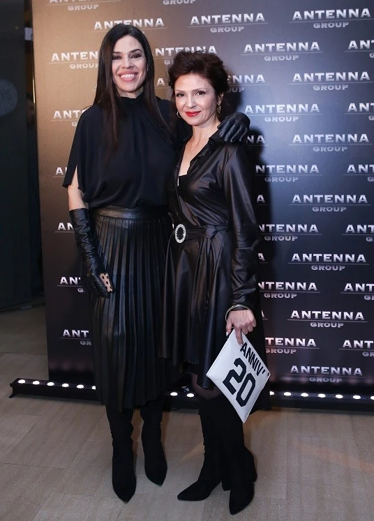 #FashionPolice | Σχολιάζουμε τις εμφανίσεις των celebrities στην κοπή πίτας του ΑΝΤ1 - εικόνα 8