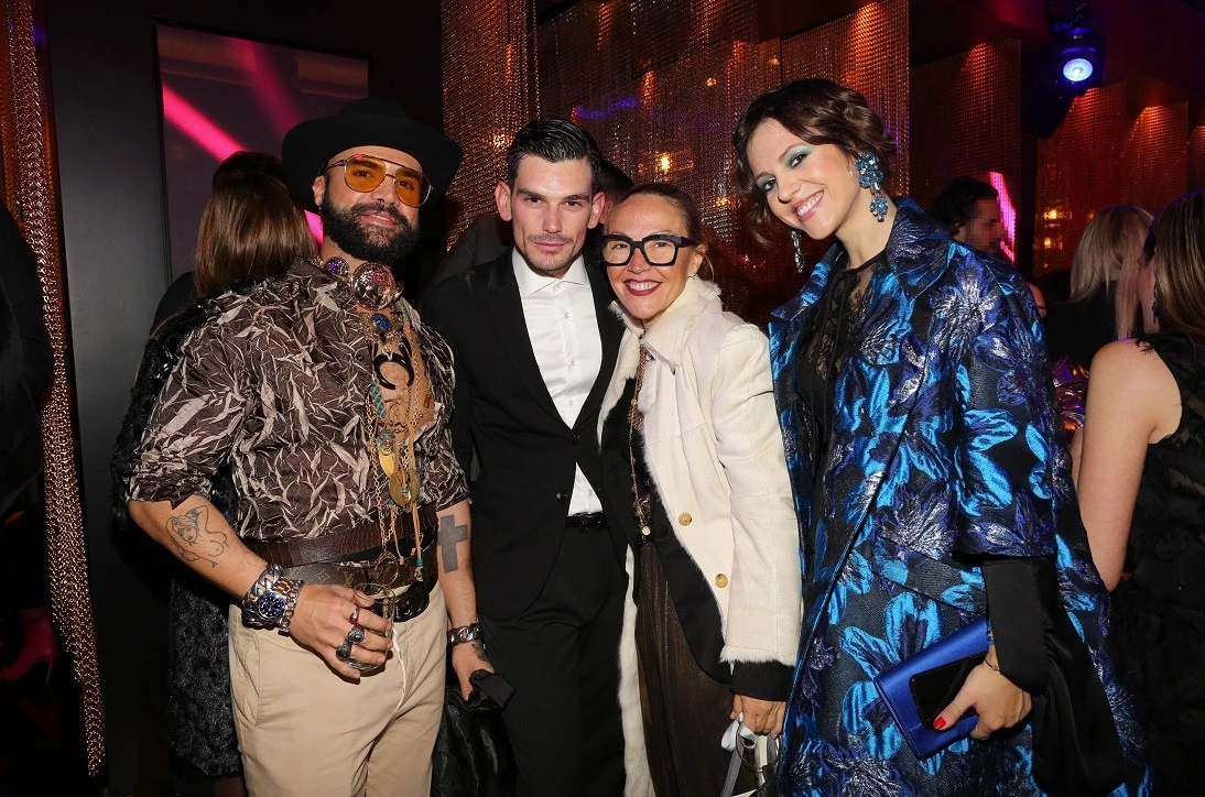 Zuka Athens | Ποιους Έλληνες celebrities είδαμε στα γενέθλια του Πλάτωνα Παπαγιαννόπουλου - εικόνα 15